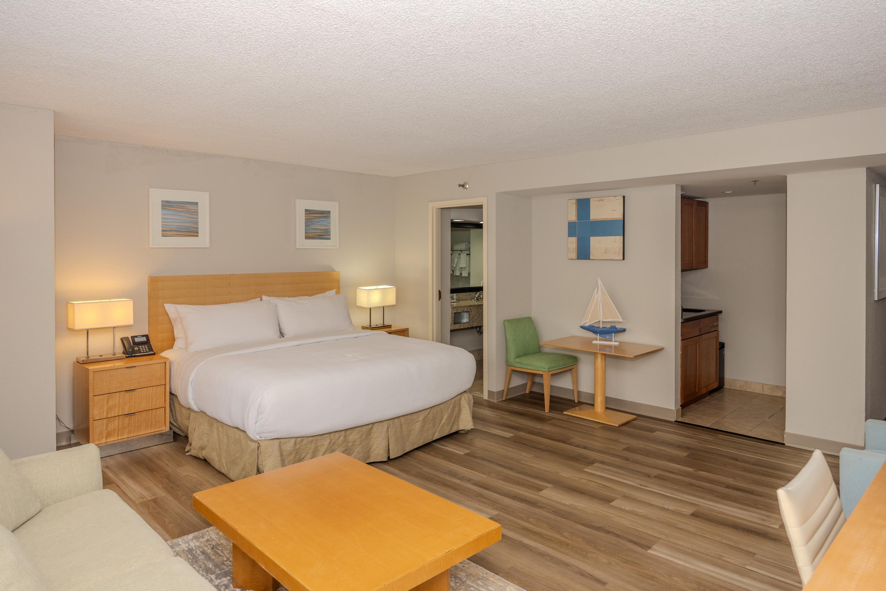 Solomons Inn Resort + Marina エクステリア 写真